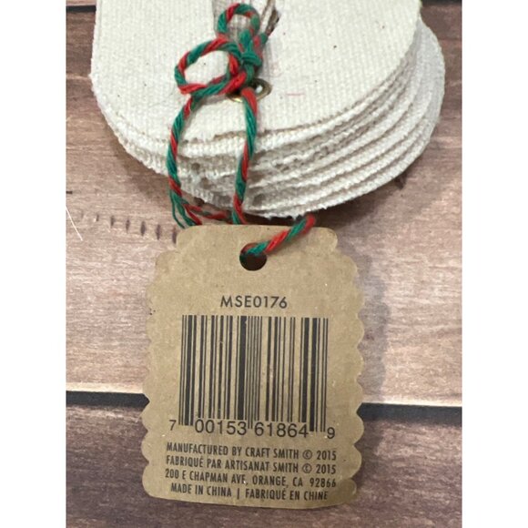 Craft Smith 12-Piece Gold-Dipped Fabric/canvas Tags MSEQ176 Candy Cane Holiday - Picture 3 of 3